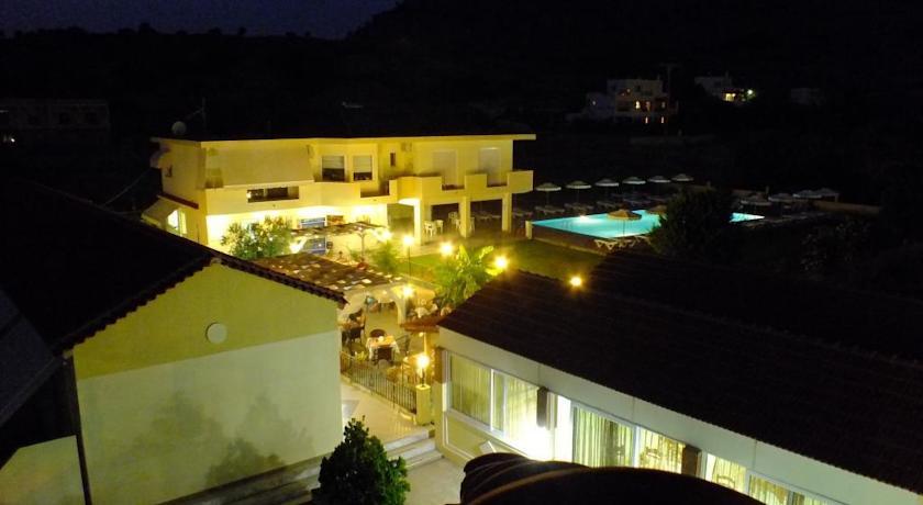 Sunshine Hotel Lardos Exterior photo